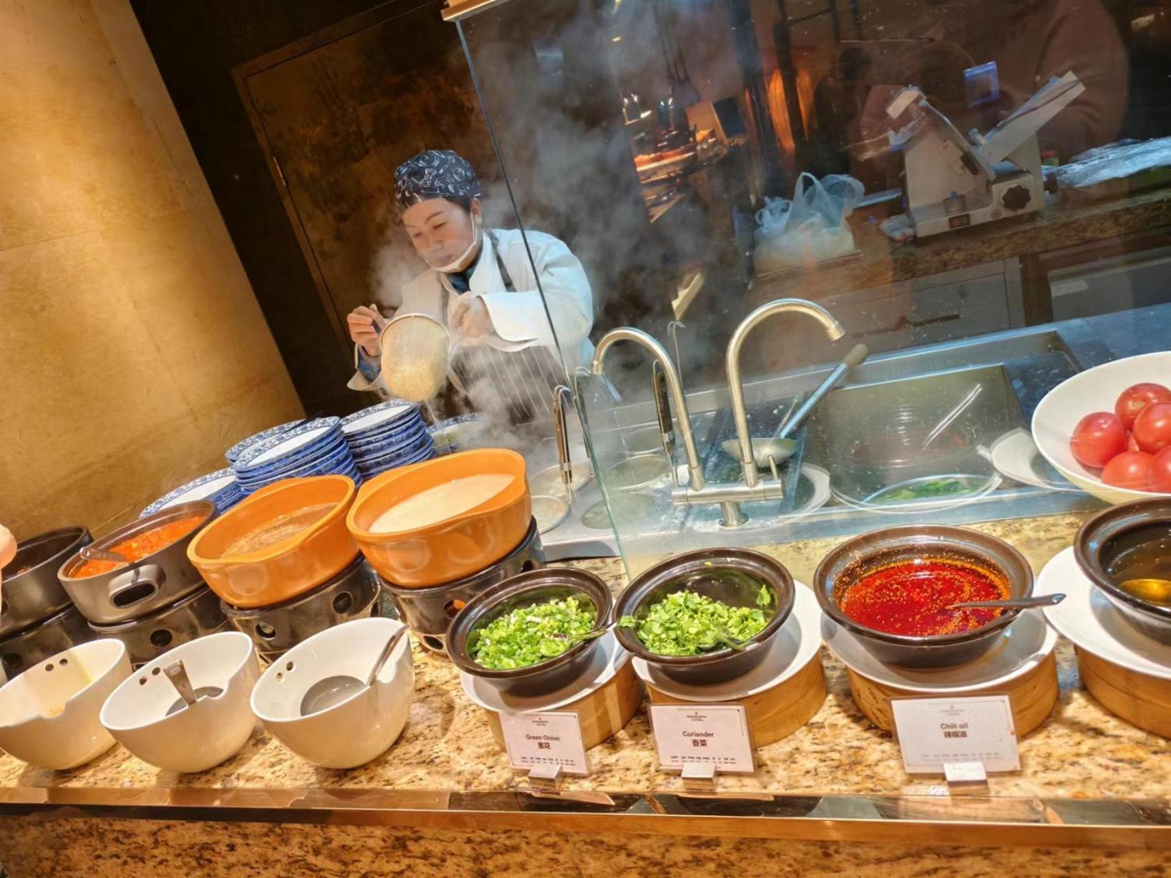 Hotel InterContinental Shijiazhuang Esterno foto